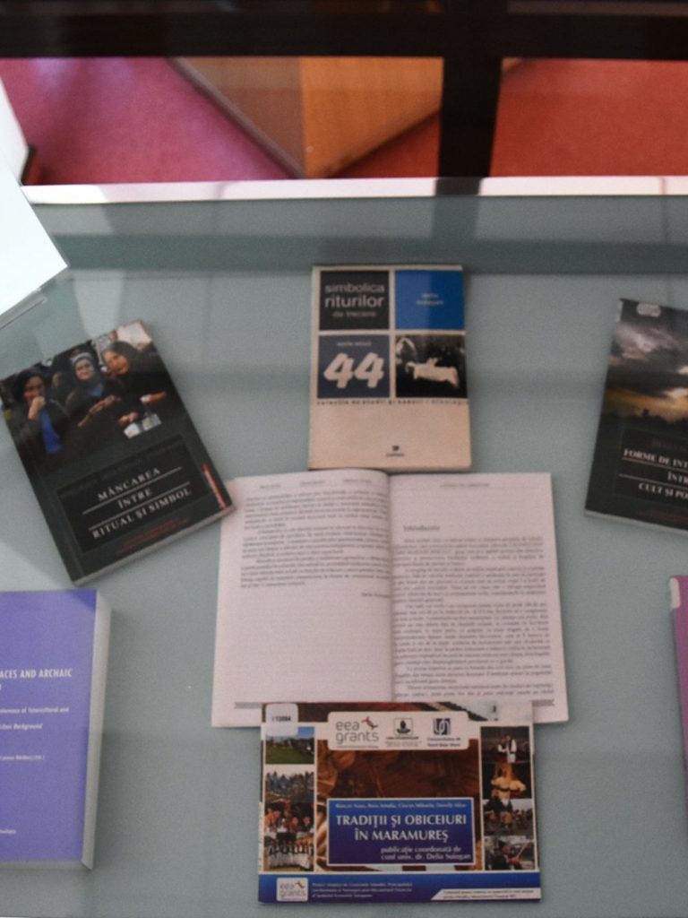 Vitrina de carte: Conf. Univ. Dr. Delia Suiogan