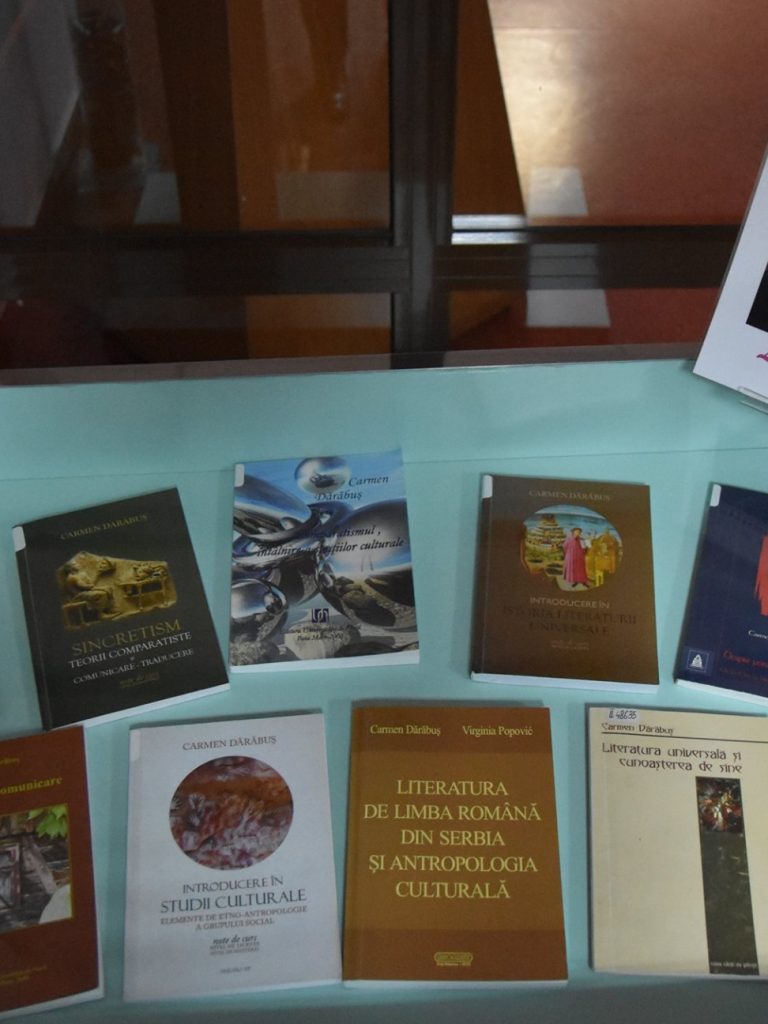 Vitrina de carte: Conf. univ. dr. Carmen Dărăbuș