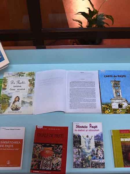 Vitrină de carte BJPD, Paști 2021