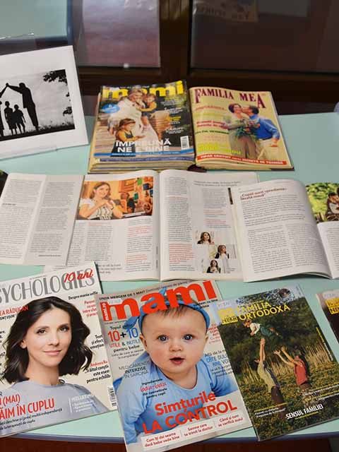 15 mai – Ziua Internaţională a Familiilor – Expoziție BJPD Periodice