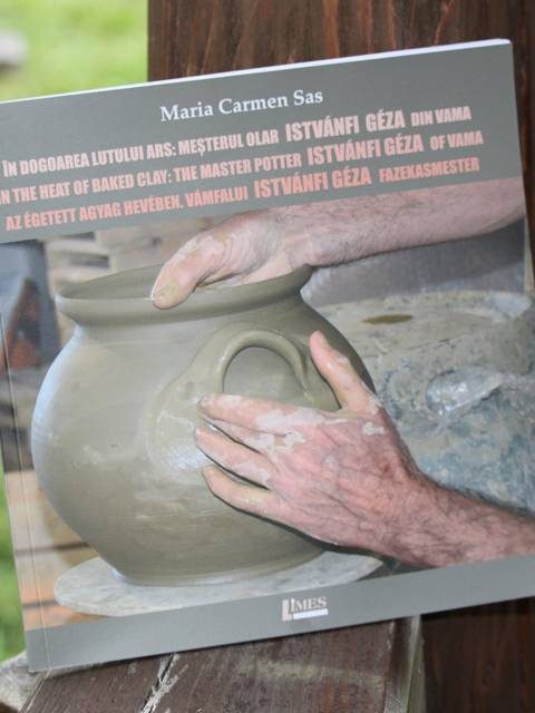 În dogoarea lutului ars, autor Carmen Sas, Lansare 1 iulie 2021