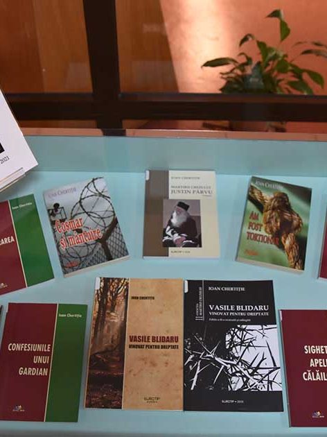 Vitrină de carte – In memoriam Ioan Chertiție (22 ianuarie 1956 – 28 iulie 2021)