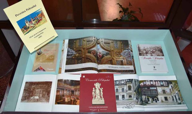 Vitrină de carte la BJPD – Povestea Peleșului – 7 octombrie 2021