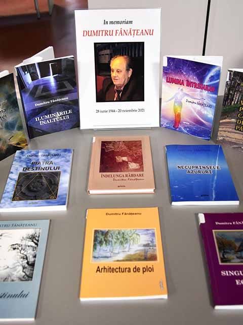 Expoziție de carte la BJPD Dumitru Fânăţeanu – (28 iunie 1944 – 20 noiembrie 2021)