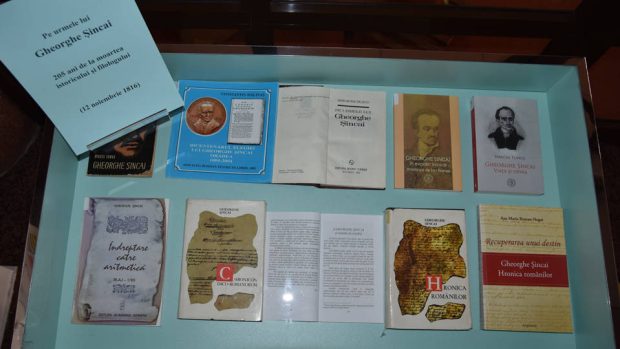 Vitrină de carte – Gheorghe Șincai 205 ani (BJPD 2 noiembrie 2021)