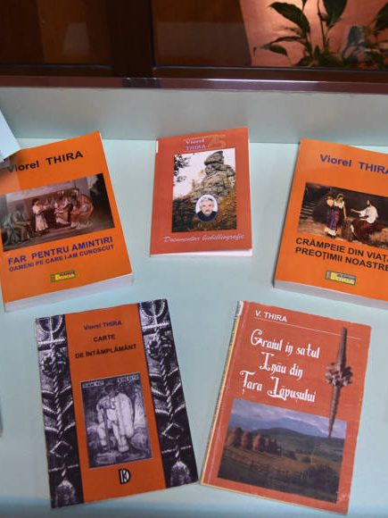 Vitrină de carte la BJPD – pr Viorel Thira (21 noiembrie 1936)