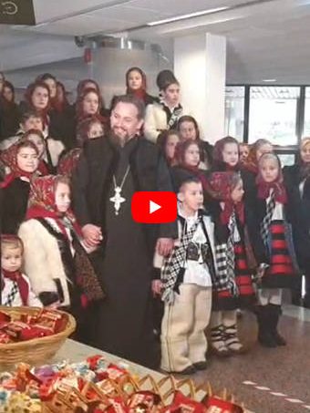 Colindătorii din Bârsana la Biblioteca Județeană „Petre Dulfu” Baia Mare 21-12-21