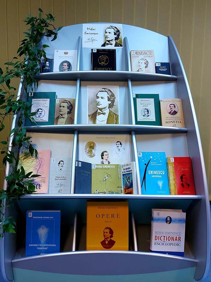 Expoziția de carte Eminescu – Medalion omagiu 15.01.2022
