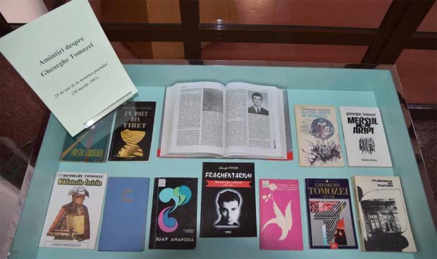 Vitrină de carte – 25 de ani de la moartea poetului Gheorghe Tomozei (28 martie 1997)