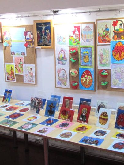 Expoziţia Bucuria Sărbătorilor Pascale la BJPD 15 aprilie-7 mai 2022