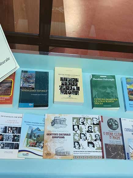 Vitrină de carte 21 mai – Ziua Mondială pentru Diversitate Culturală