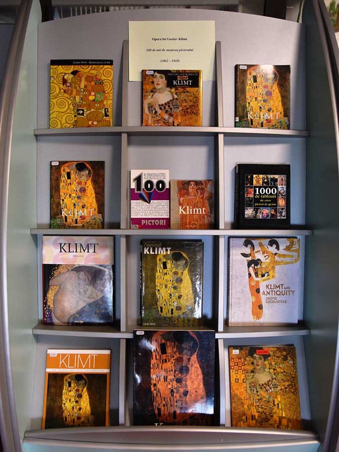 Expoziție de carte Opera lui Gustav Klimt BJPD-14-07-22
