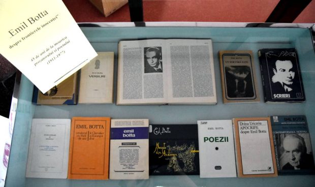 Vitrină de carte – scriitorul Emil Botta, 45 ani – 24 iulie 1977