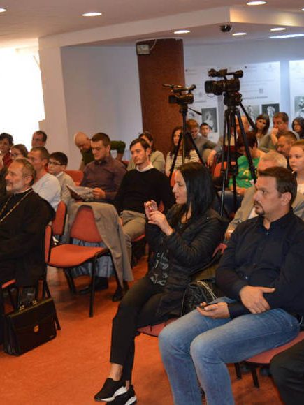 Expoziția documentară – Regii României și Maramureșul – BJPD 17-10-2022