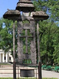 Troiță maramureşeană – Mihai Eminescu, Chișinău, 15 ianuarie 1991 – Foto © Infoprut.ro