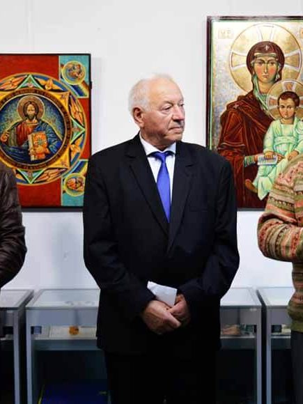 Vernisajul expoziției preotului Vasile Trif – Vămile văzduhului – la BJPD 20-10-2022