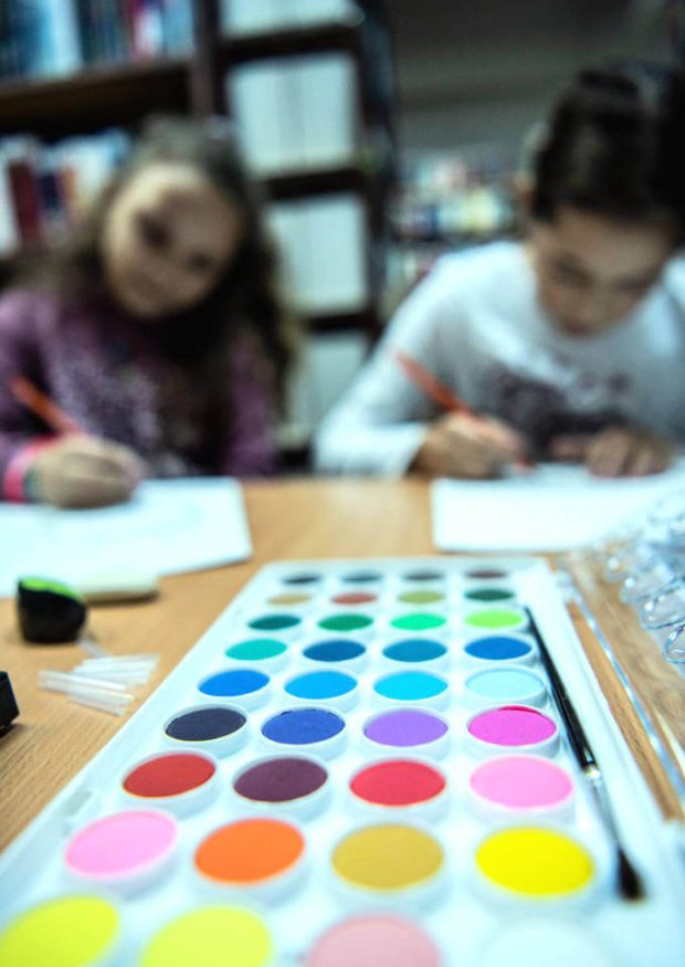 Atelierul de artă plastică la Filiala Traian – BJPD 16-11-22