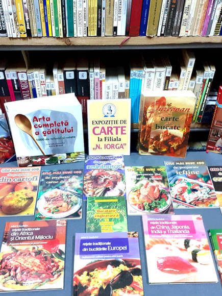 Expoziţie de carte – Bucate alese din lume culese – la Filiala Iorga BJPD 08-11-22