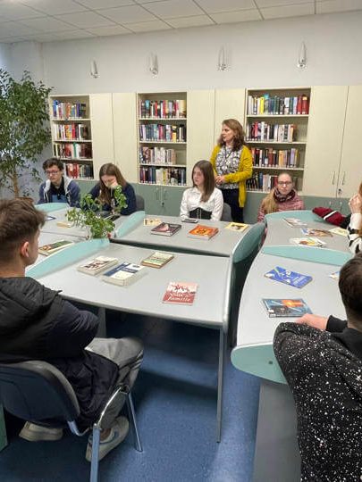 Pe culmile cunoașterii la biblioteca județeană 23-11-22