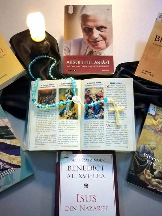 Vitrină de carte – In Memoriam Papa Benedict al XVI-lea – BJPD-05-01-23