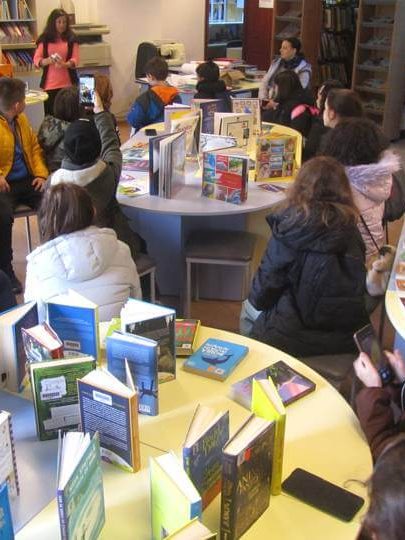 În lumea lecturii și a cărții, activități la biblioteca județeană „Petre Dulfu”, 28-03-23