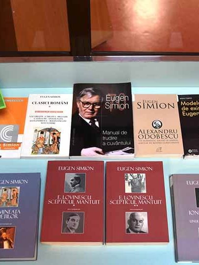 90 de ani de la nașterea criticului și istoricului literar Ioan Eugen Simion (1933) – vitrină de carte la BJPD 25-05-2023