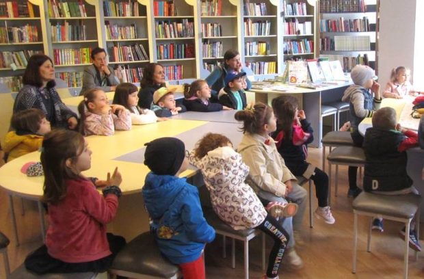 „Întâlnire cu biblioteca”, activități la biblioteca judeţeană „Petre Dulfu” – 04-05-23