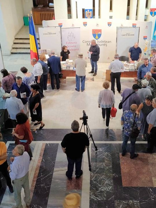 S-a deschis Târgul de carte în holul Palatului Administrativ din Baia Mare, 21 iunie 2023