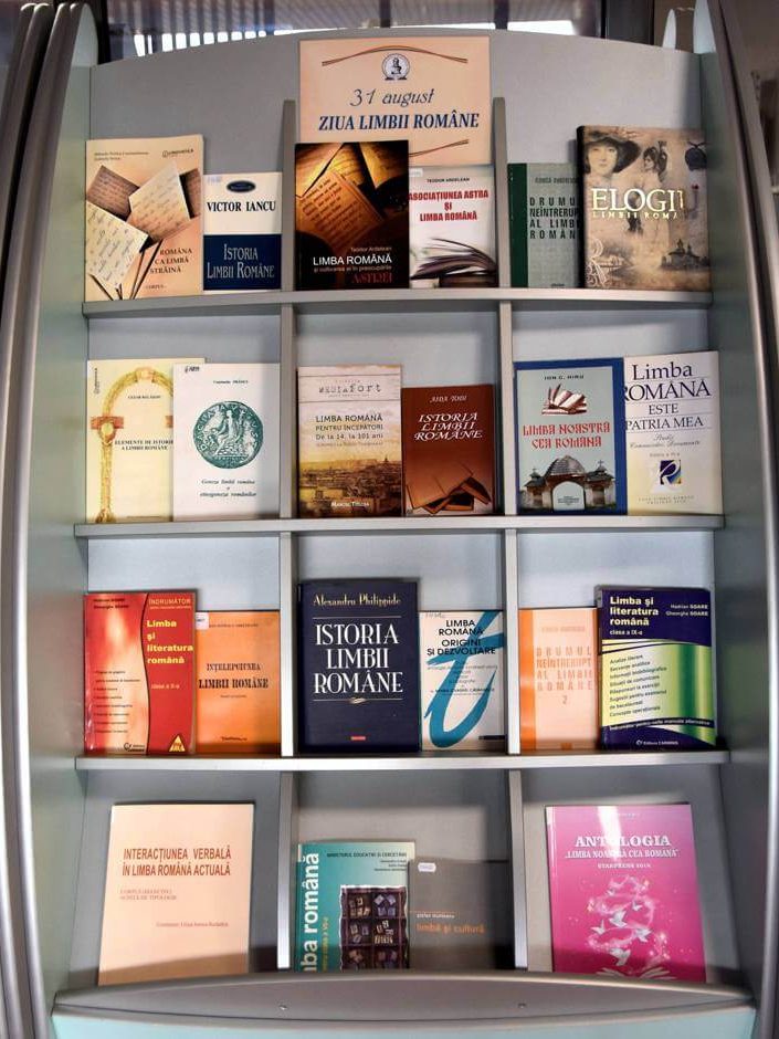 31 august – Ziua Limbii Române – expoziție de carte la BJPD 31-08-23