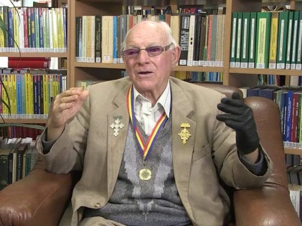 Oaspetele bibliotecii – Viorel Pop – dascăl, sculptor, scriitor, BJPD-18-08-23