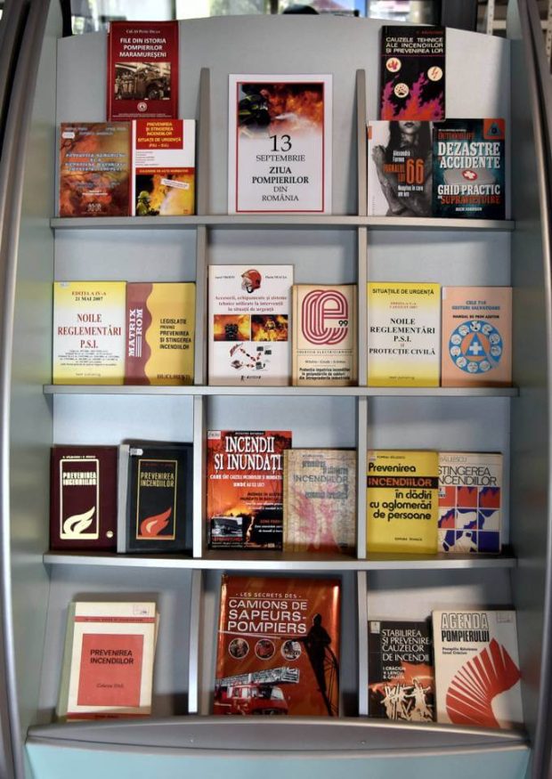 13 Septembrie – Ziua pompierilor din România – Expoziție de carte la BJPD 2023