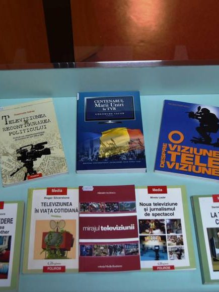 21 Noiembrie – Ziua Mondială a Televiziunii – Vitrină de carte la BJPD-21-11-23