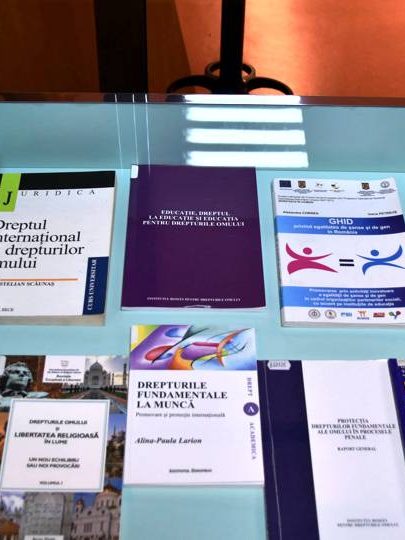 10 decembrie – Ziua Internațională a Drepturilor Omului – Vitrină de carte la BJPD 10-12-2023