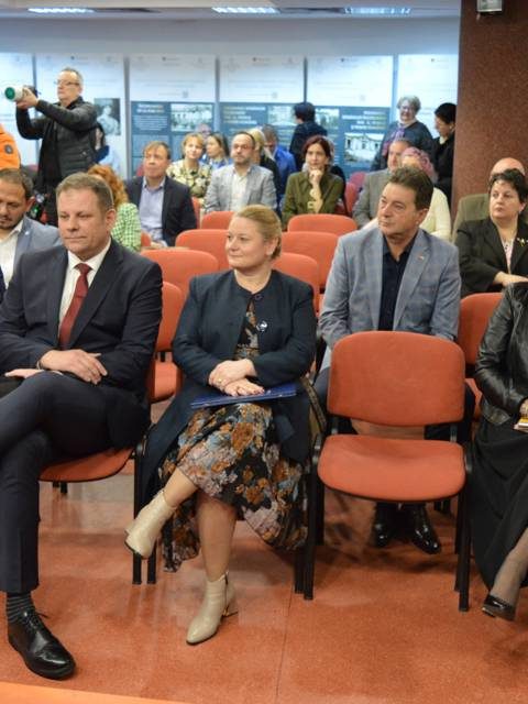 A avut loc deschiderea oficială a „Maramedica” la Biblioteca județeană Petre Dulfu – 14-03-2024