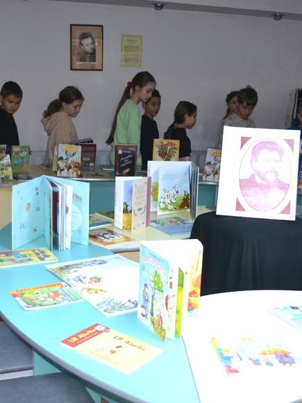 „Comorile lui Creangă” la Serviciul Împrumut carte pentru copii – BJPD 05-03-2024