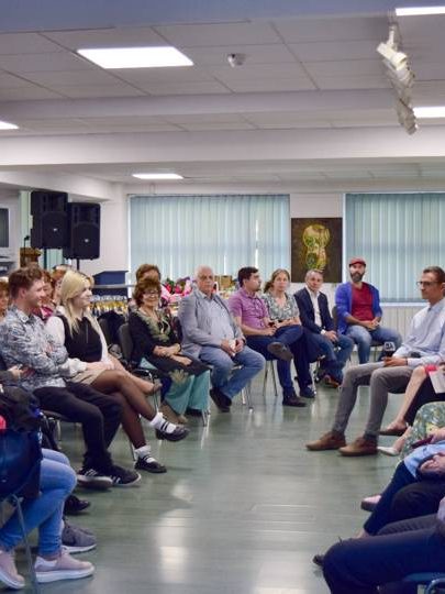 A avut loc vernisajul expoziției studențeşti „Multiverse” – BJPD 16-04-2024