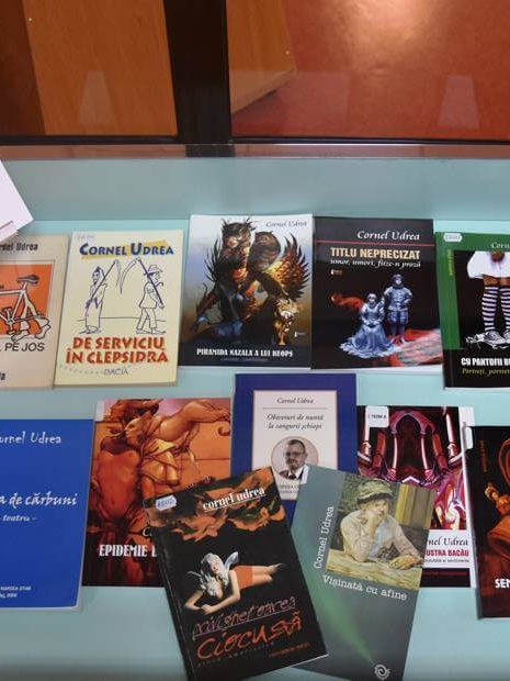 In memoriam – Cornel Udrea (27 martie 1947 – 11 aprilie 2024) – Vitrină de carte la BJPD 11-04-2024