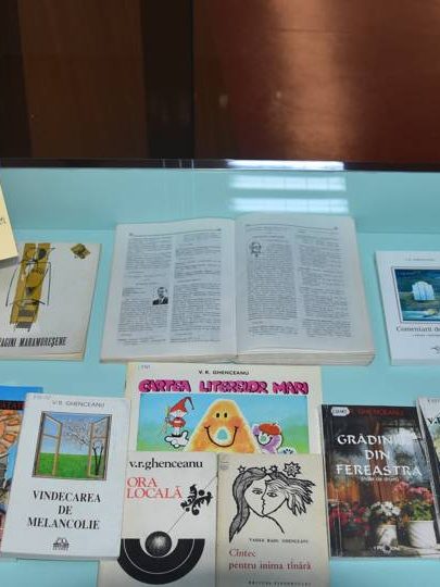 Vasile Radu Ghenceanu, poet și prozator – 85 de ani – Vitrină de carte – BJPD 17-05-2024