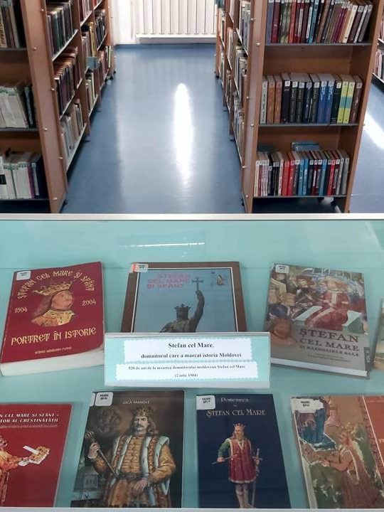 Vitrină de carte – 520 de ani de la moartea domnitorului moldovean Ștefan cel Mare (1504) – BJPD 02-07-2024