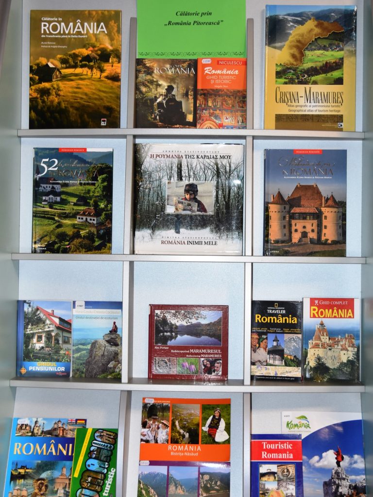calatorie-romania-pitoreasca-expozitie-carte