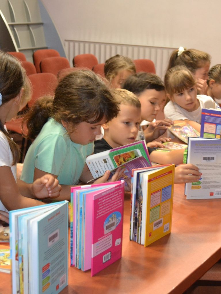 vacanta-la-biblioteca-august-2024