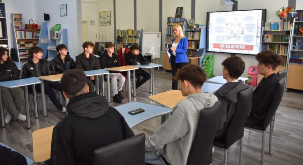 Countering-Disinformation-and-Fake-News