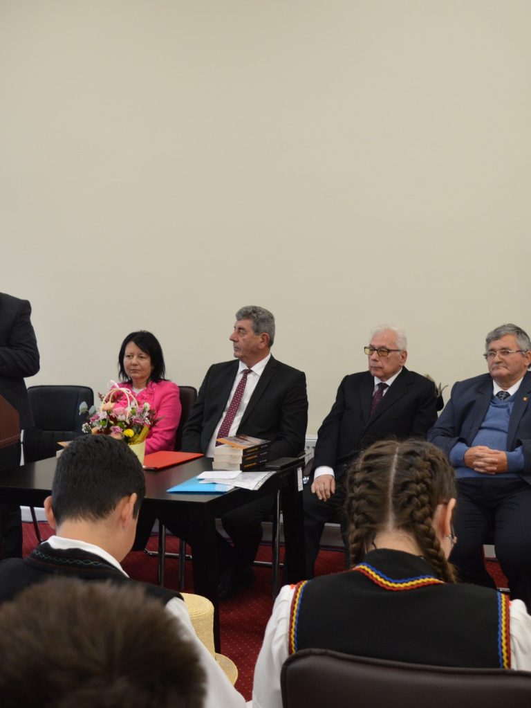 deschidere-centru-cetate-somcuta-lansare-carte