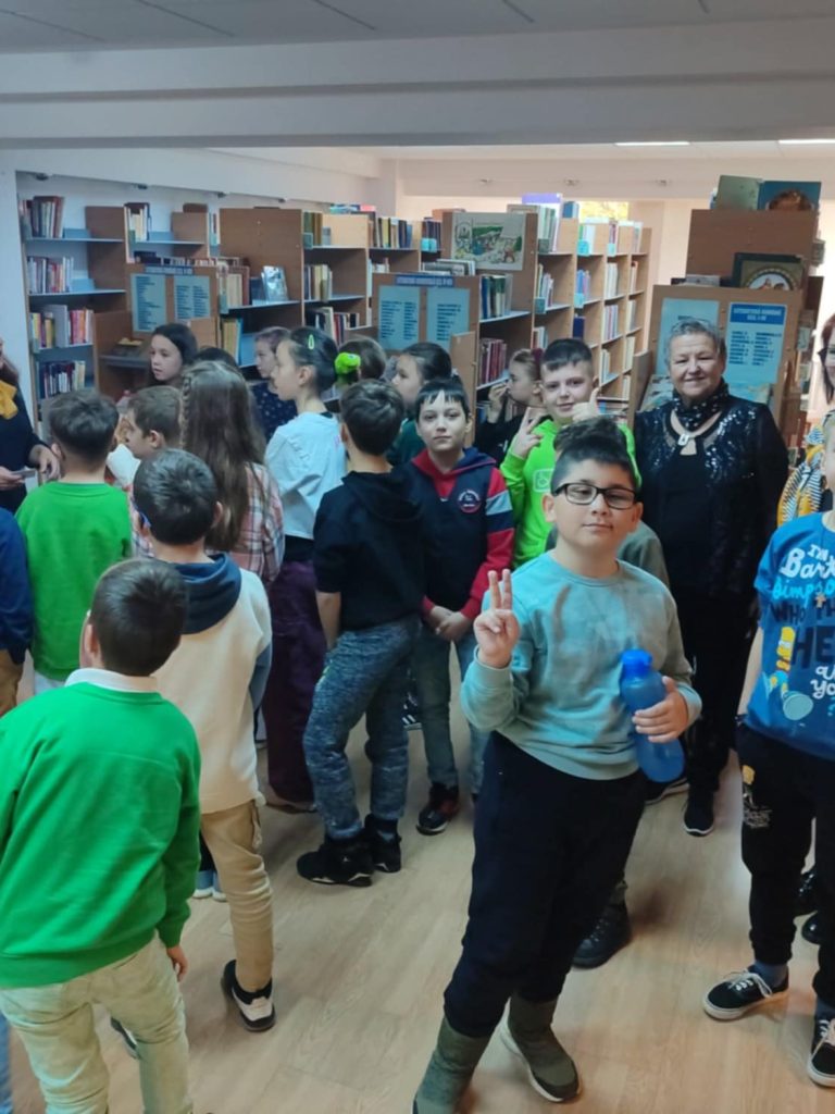 personaje-de-poveste-scoala-a-i-cuza-biblioteca