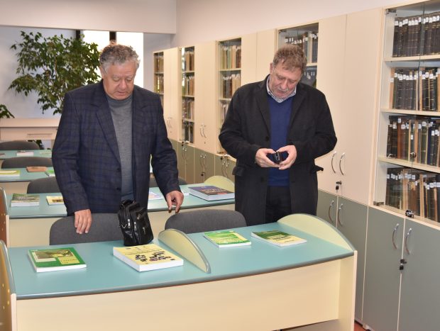 de-ce-trebuie-sa-ne-documentam-permanent