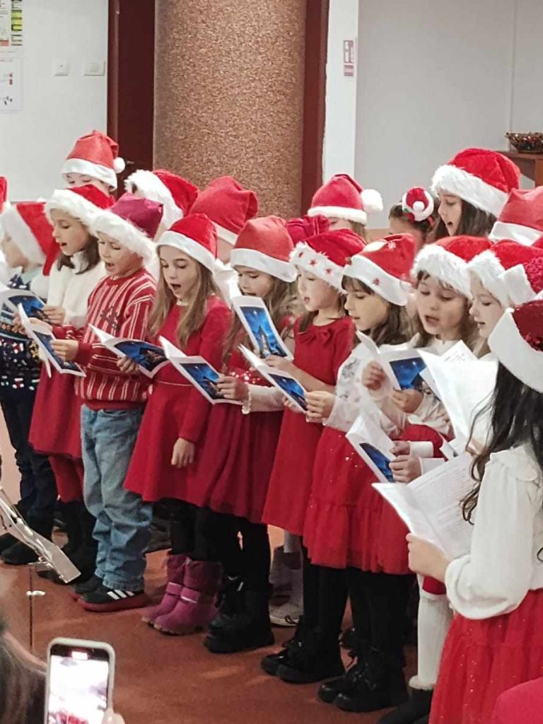 colinda-scoala-cosbuc-decembrie