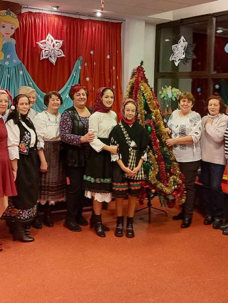 colindam-impreuna-asociatia-pensionarilor-invatamant