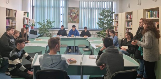 vizita-liceul-penticostal-imprumut-adulti