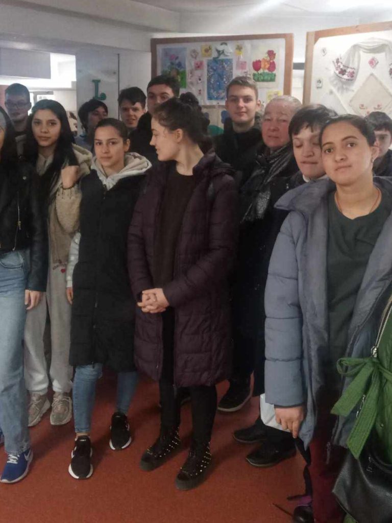 expozitie-vine-vine-primavara