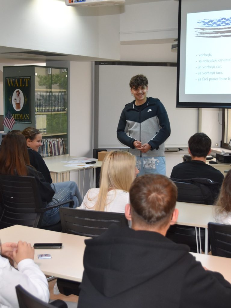 arta-de-a-vorbi-public-2-american-corner